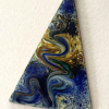Paire de boucles d'oreilles bleu triangle, 30 mm avec grand fermoir sans nickel.