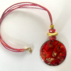 Collier avec médaillon diamètre 60 mm, couleur : Rouge
