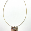 Collier avec médaillons carrés 30 et 20 mm, couleur : beige et bordeaux