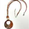 Collier avec médaillon diamètre 50 mm, couleur : Rouge -Bordeaux